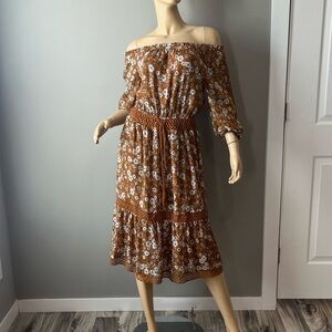 Elegant Floral Off-Shoulder Midi Dress